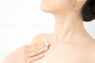 年齢とともにデコルテがそげてきた