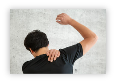 腕をあげると肩が痛む