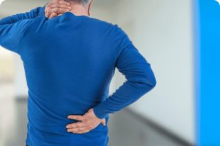 背中に手が回らない